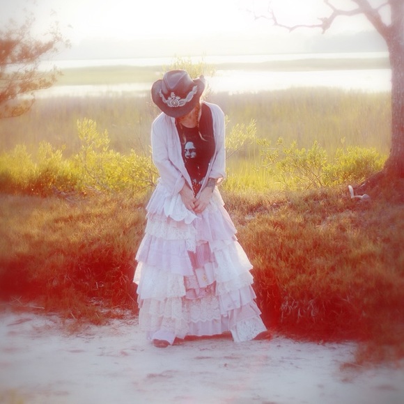 Like this listing to be tagged in new listings ♥️ - Picture 2 of 7